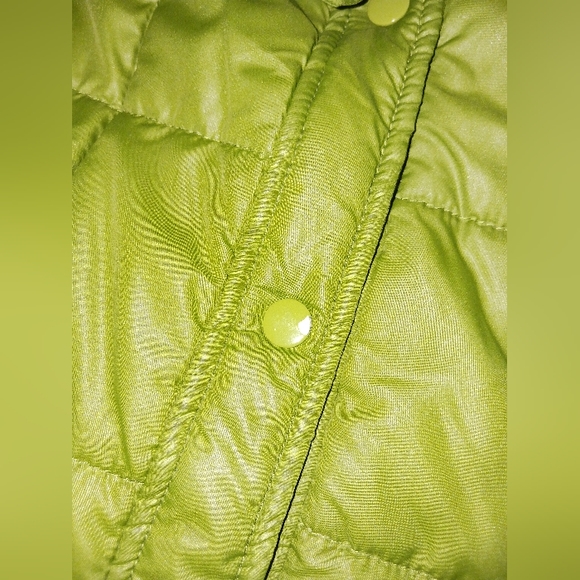 Vest - Picture 5 of 6